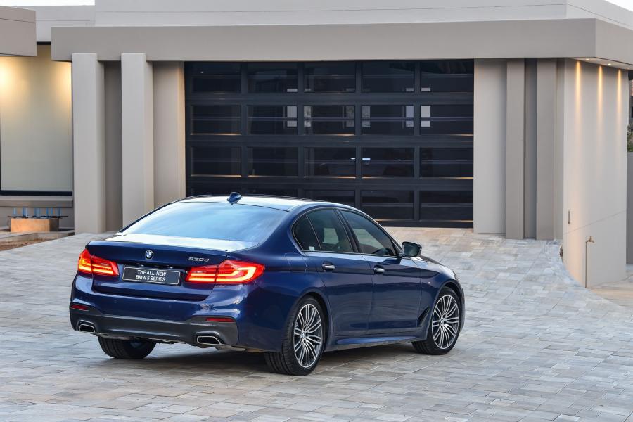  BMW 530d Sedan M Sport 2017 года  (ZA) (фото 8 из 40)